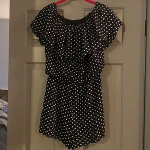 She and Sky brand new Navy and white polka dot romper. Size large